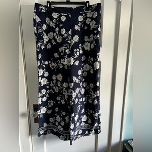 Floral Navy and White Women's Wideleg pants
